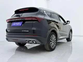 Jetour X70 PLUS 2024 Champion Edition 1.5T DCT Champion MAX 7 seat exterior photo 6 Jetour X70 PLUS 2024 Champion Edition 1.5T DCT Champion MAX 7 seat exterior photo 6