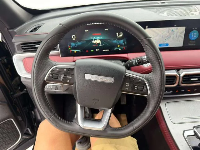 Jetour X70 PLUS 2024 Champion Edition 1.5T DCT Champion MAX 7 seat interior photo 11 Jetour X70 PLUS 2024 Champion Edition 1.5T DCT Champion MAX 7 seat interior photo 11