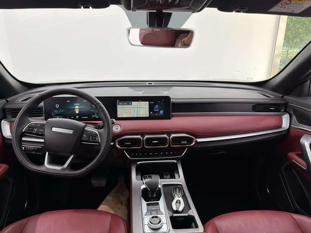 Jetour X70 PLUS 2024 Champion Edition 1.5T DCT Champion MAX 7 seat interior photo 16 Jetour X70 PLUS 2024 Champion Edition 1.5T DCT Champion MAX 7 seat interior photo 16