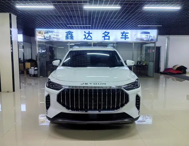 Jetour X70 PLUS 2024 Champion Edition 1.5T DCT Champion MAX 5 seat exterior photo 2 Jetour X70 PLUS 2024 Champion Edition 1.5T DCT Champion MAX 5 seat exterior photo 2