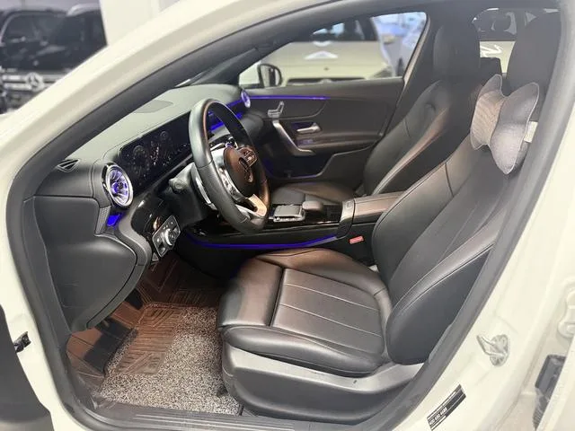 Mercedes-Benz A-Class 2022 Second change A 200 L Sport Sedan Fashion Edition interior photo 11