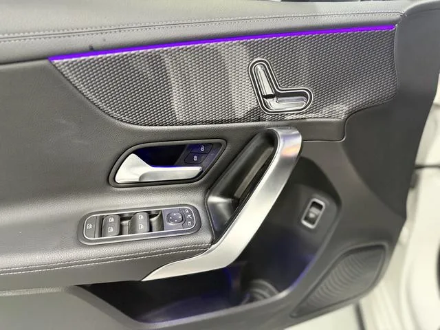 Mercedes-Benz A-Class 2022 Second change A 200 L Sport Sedan Fashion Edition interior photo 12