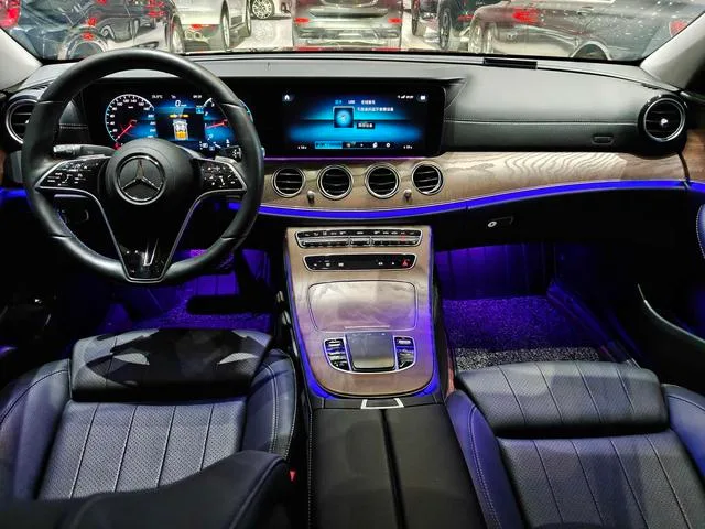 Mercedes-Benz E-Class 2023 E 260 L Coche exterior foto 6 Mercedes-Benz E-Class 2023 E 260 L Coche exterior foto 6