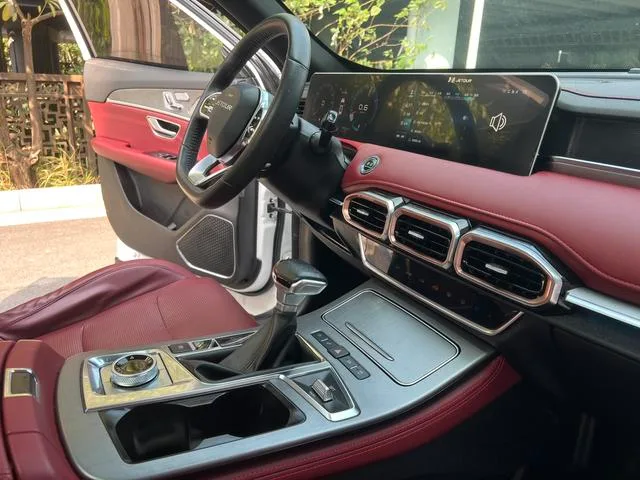 Jetour X70 PLUS 2021 1.6T DCT star Pro 7 seat interior photo 14 Jetour X70 PLUS 2021 1.6T DCT star Pro 7 seat interior photo 14