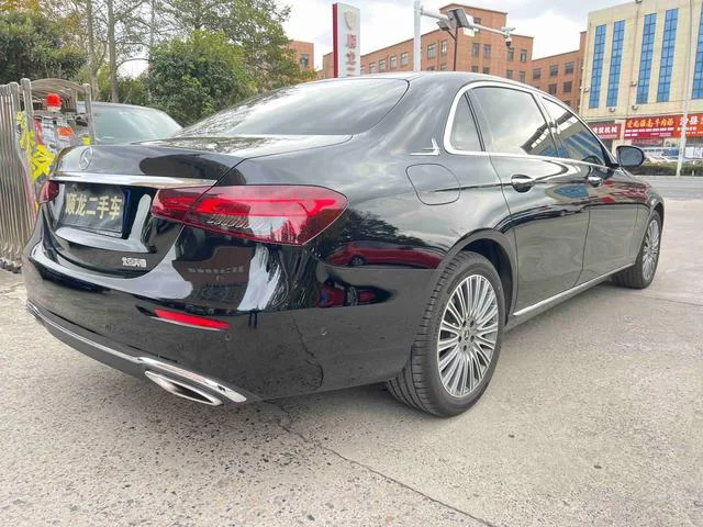 Mercedes-Benz E-Class 2021 Restyling E 300 L Fashionable Passenger car exterior photo 4 Mercedes-Benz E-Class 2021 Restyling E 300 L Fashionable Passenger car exterior photo 4