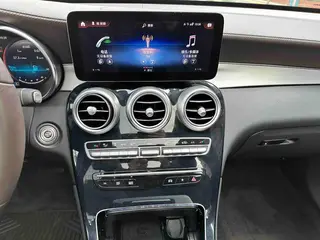 Mercedes-Benz GLC 2021 GLC 260 L 4MATIC Dynamic exterior photo 6 Mercedes-Benz GLC 2021 GLC 260 L 4MATIC Dynamic exterior photo 6