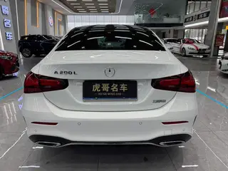 Mercedes-Benz A-Class 2023 A 200 L Спортивный седан Модная версия экстерьер фото 5