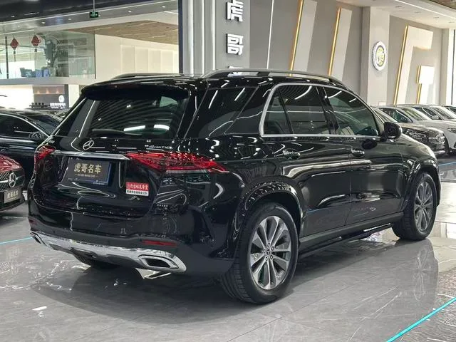 Mercedes-Benz GLE (Imported) 2022 GLE 350 4MATIC Модный тип интерьер фото 6