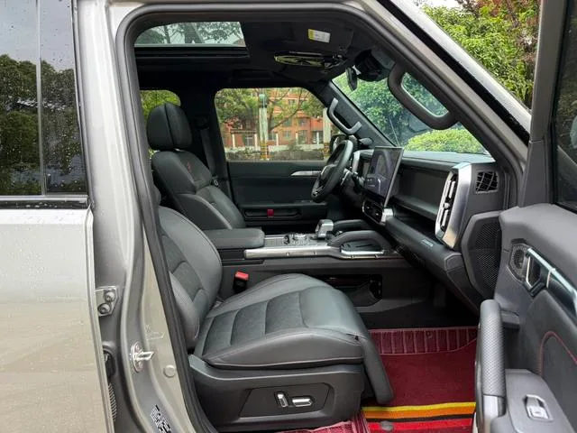 Jetour T2 2023 2.0TD Four-wheel drive Time travel PRO interior photo 19 Jetour T2 2023 2.0TD Four-wheel drive Time travel PRO interior photo 19
