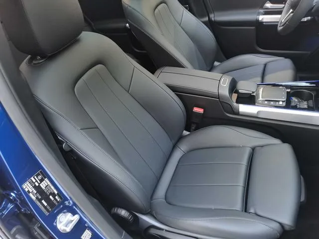 Mercedes-Benz GLB 2022 Mise à jour GLB 200 Style tendance extérieur photo 10