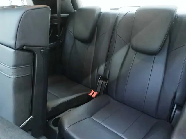 Mercedes-Benz GLB 2022 Mise à jour GLB 200 Style tendance intérieur photo 13
