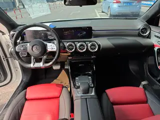 Mercedes-Benz A-Class AMG 2023 AMG A 35 L 4MATIC intérieur photo 9