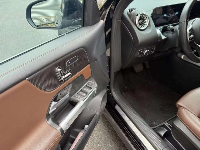 Mercedes-Benz GLB 2022 GLB 220 Style tendance extérieur photo 3 Mercedes-Benz GLB 2022 GLB 220 Style tendance extérieur photo 3