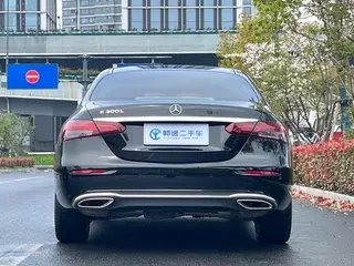 Mercedes-Benz E-Class 2023 E 300 L Fashionable Passenger car exterior photo 4 Mercedes-Benz E-Class 2023 E 300 L Fashionable Passenger car exterior photo 4