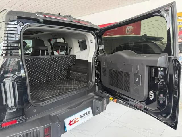 Jetour T2 2023 2.0TD Four-wheel drive Time travel PRO interior photo 16 Jetour T2 2023 2.0TD Four-wheel drive Time travel PRO interior photo 16