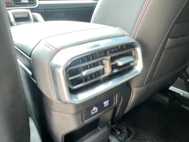 Jetour T2 2023 2.0TD Four-wheel drive Time travel PRO interior photo 16 Jetour T2 2023 2.0TD Four-wheel drive Time travel PRO interior photo 16
