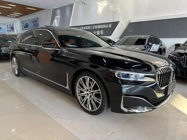 BMW 7 Series 2021 740Li xDrive Administrative Luxury Set exterior photo 3 BMW 7 Series 2021 740Li xDrive Administrative Luxury Set exterior photo 3