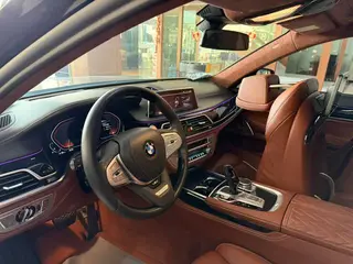 BMW 7 Series 2021 740Li xDrive Administrative Luxury Set exterior photo 4 BMW 7 Series 2021 740Li xDrive Administrative Luxury Set exterior photo 4