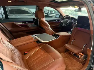 BMW 7 Series 2021 740Li xDrive Administrative Luxury Set interior photo 14 BMW 7 Series 2021 740Li xDrive Administrative Luxury Set interior photo 14