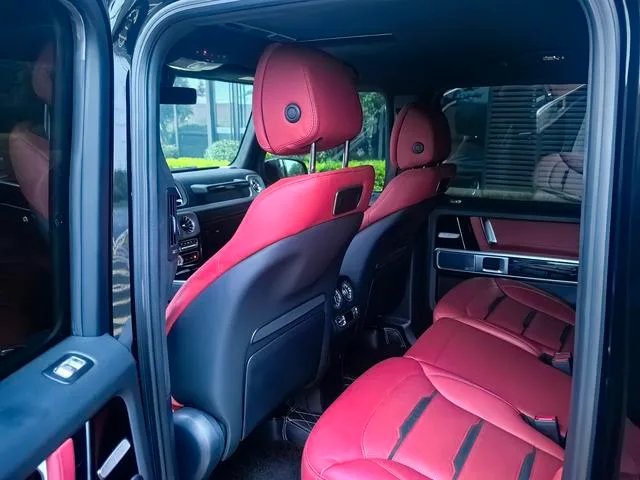 Mercedes-Benz Mercedes-AMG G-Class 2023 AMG G 63 intérieur photo 9