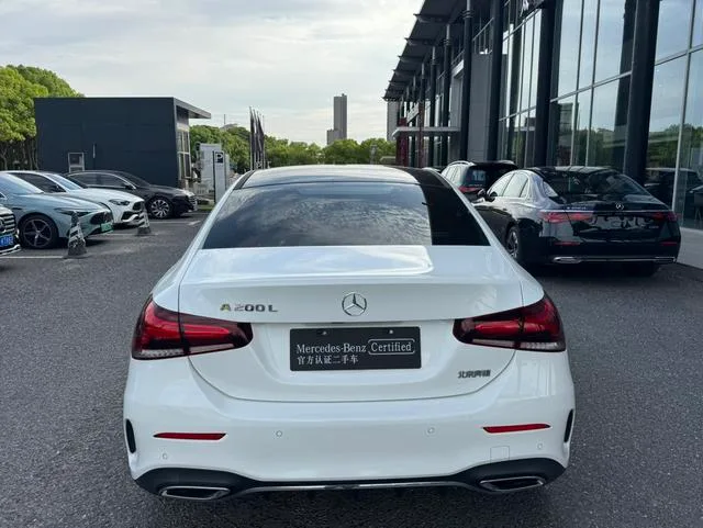 Mercedes-Benz A-Class 2021 A 200 L Sport Sedan Fashion Edition exterior photo 5 Mercedes-Benz A-Class 2021 A 200 L Sport Sedan Fashion Edition exterior photo 5