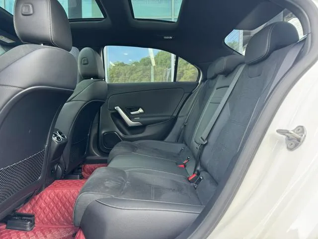 Mercedes-Benz A-Class 2021 A 200 L Sport Sedan Fashion Edition interior photo 14 Mercedes-Benz A-Class 2021 A 200 L Sport Sedan Fashion Edition interior photo 14