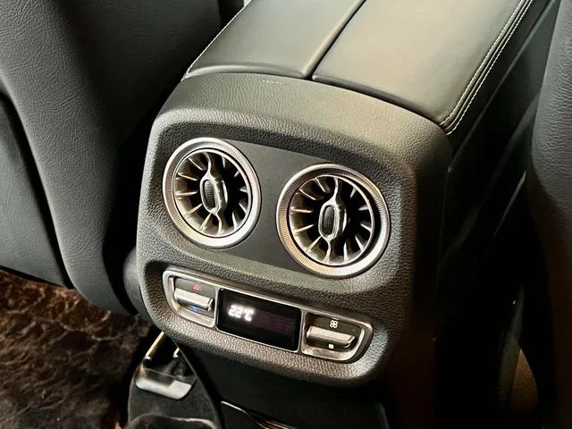 Mercedes-Benz G-Class 2022 G 500 interior photo 12 Mercedes-Benz G-Class 2022 G 500 interior photo 12