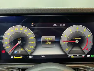 Mercedes-Benz G-Class 2022 G 500 interior photo 16 Mercedes-Benz G-Class 2022 G 500 interior photo 16