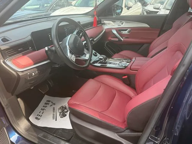 Jetour X70 PLUS 2021 Restyling 1.6T DCT sky 7 seat exterior photo 5 Jetour X70 PLUS 2021 Restyling 1.6T DCT sky 7 seat exterior photo 5