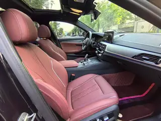 BMW 5 Series 2022 Restyling 530Li Leading Type M Sports suit exterior photo 5 BMW 5 Series 2022 Restyling 530Li Leading Type M Sports suit exterior photo 5