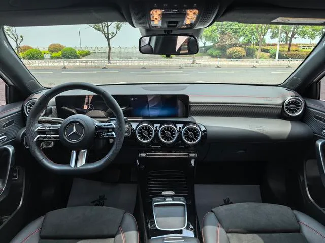 Mercedes-Benz A-Class 2025 A 200 L Fashion Edition exterior photo 4