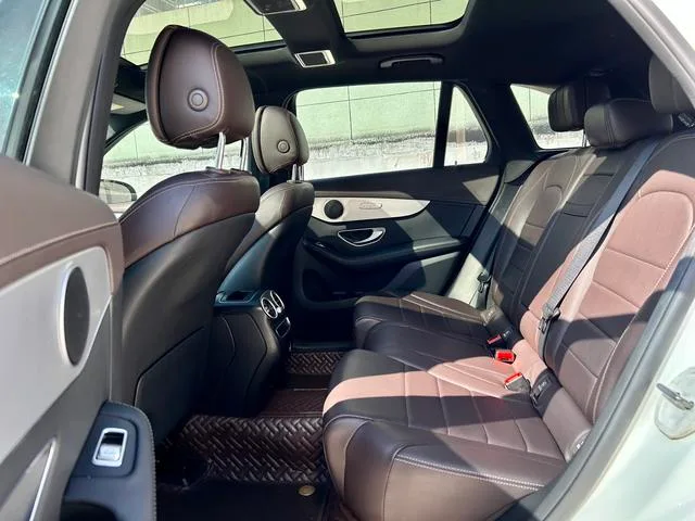 Mercedes-Benz GLC 2022 Three changes GLC 260 L 4MATIC Dynamic interior photo 10