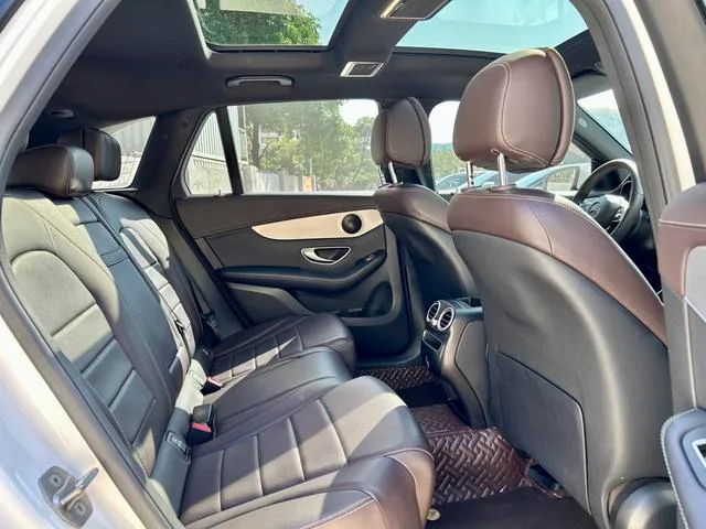 Mercedes-Benz GLC 2022 Three changes GLC 260 L 4MATIC Dynamic interior photo 14