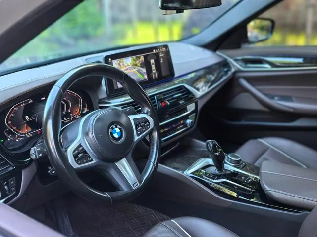 BMW 5 Series 2022 Reforma 525Li M Conjunto deportivo interior foto 7 BMW 5 Series 2022 Reforma 525Li M Conjunto deportivo interior foto 7