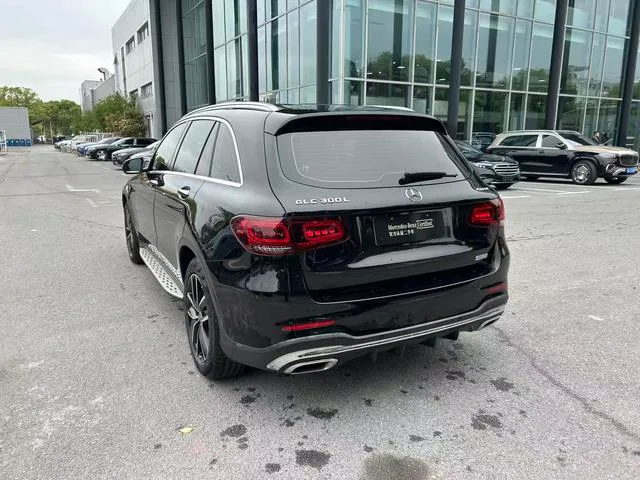 Mercedes-Benz GLC 2021 GLC 300 L 4MATIC Dynamic exterior photo 7