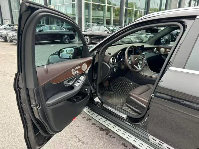 Mercedes-Benz GLC 2021 GLC 300 L 4MATIC Dynamic interior photo 11