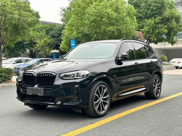 BMW X3 2022 xDrive30i Líder M Traje de noche Yao exterior foto 1 BMW X3 2022 xDrive30i Líder M Traje de noche Yao exterior foto 1