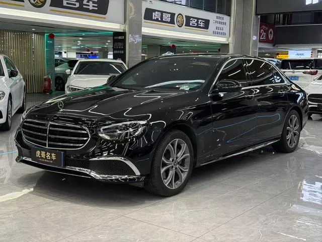 Mercedes-Benz E-Class 2022 Restyling E 300 L Luxury type sports car exterior photo 1 Mercedes-Benz E-Class 2022 Restyling E 300 L Luxury type sports car exterior photo 1
