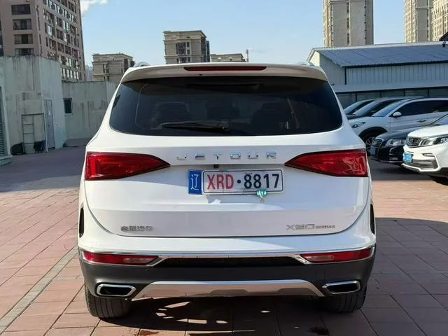 Jetour X90 2019 1.6T DCT Zun Travel Edition 5 seat Country VI exterior photo 5 Jetour X90 2019 1.6T DCT Zun Travel Edition 5 seat Country VI exterior photo 5
