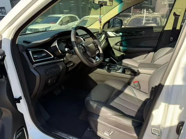 Jetour X90 2019 1.6T DCT Zun Travel Edition 5 seat Country VI interior photo 8 Jetour X90 2019 1.6T DCT Zun Travel Edition 5 seat Country VI interior photo 8