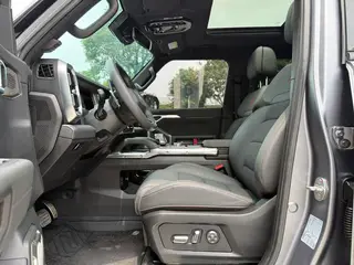 Jetour T2 2023 2.0TD Four-wheel drive Conquer PRO interior photo 17 Jetour T2 2023 2.0TD Four-wheel drive Conquer PRO interior photo 17