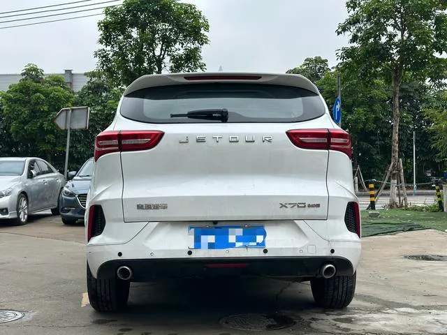 Jetour X70 2022 1.5T DCT Yue Hline Edition 5 seat interior photo 9 Jetour X70 2022 1.5T DCT Yue Hline Edition 5 seat interior photo 9