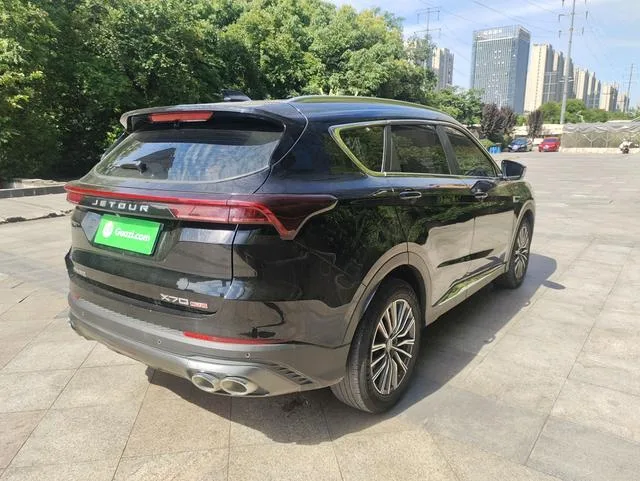 Jetour X70 PLUS 2023 1.5T DCT Brave person PLUS 5 seat exterior photo 4 Jetour X70 PLUS 2023 1.5T DCT Brave person PLUS 5 seat exterior photo 4