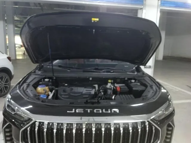 Jetour X70 PLUS 2023 1.5T DCT Brave person PLUS 5 seat exterior photo 7 Jetour X70 PLUS 2023 1.5T DCT Brave person PLUS 5 seat exterior photo 7