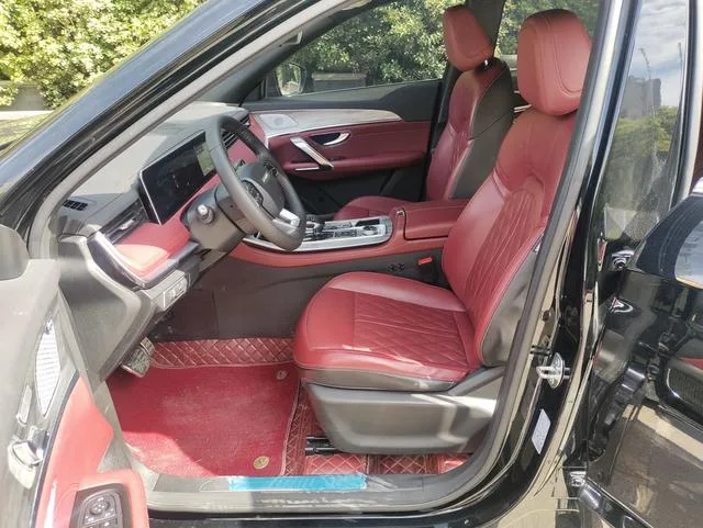 Jetour X70 PLUS 2023 1.5T DCT Brave person PLUS 5 seat interior photo 12 Jetour X70 PLUS 2023 1.5T DCT Brave person PLUS 5 seat interior photo 12