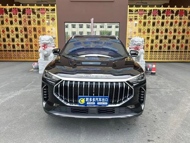 Jetour X70 PLUS 2023 1.5T DCT Brave person PLUS 5 seat exterior photo 3 Jetour X70 PLUS 2023 1.5T DCT Brave person PLUS 5 seat exterior photo 3