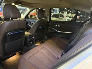 BMW 3 Series 2022 Reforma 325Li M Conjunto deportivo exterior foto 7 BMW 3 Series 2022 Reforma 325Li M Conjunto deportivo exterior foto 7