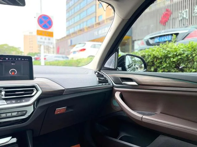 BMW X3 2022 xDrive30i Leading Type M Obsidian Night Suit exterior photo 8 BMW X3 2022 xDrive30i Leading Type M Obsidian Night Suit exterior photo 8