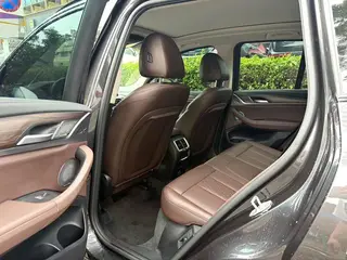 BMW X3 2022 xDrive30i Leading Type M Obsidian Night Suit interior photo 9 BMW X3 2022 xDrive30i Leading Type M Obsidian Night Suit interior photo 9