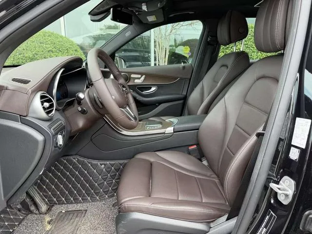 Mercedes-Benz GLC 2022 GLC 260 L 4MATIC Type de luxe intérieur photo 16